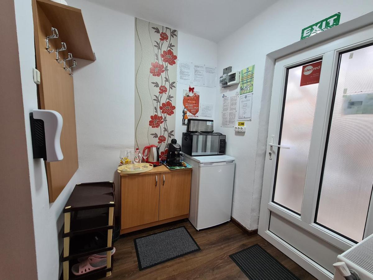 Casa Farcas Буштени Экстерьер фото